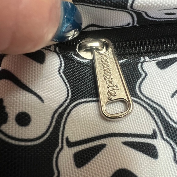 NWT *Authentic* LOUNGEFLY Disney Star Wars Stormtroopers Print Backpack - Picture 8 of 12